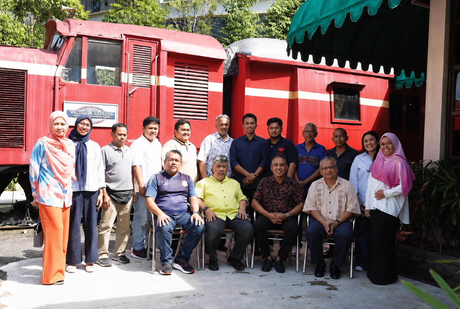 Zuha Systems rail engineering leadership and team group photo
